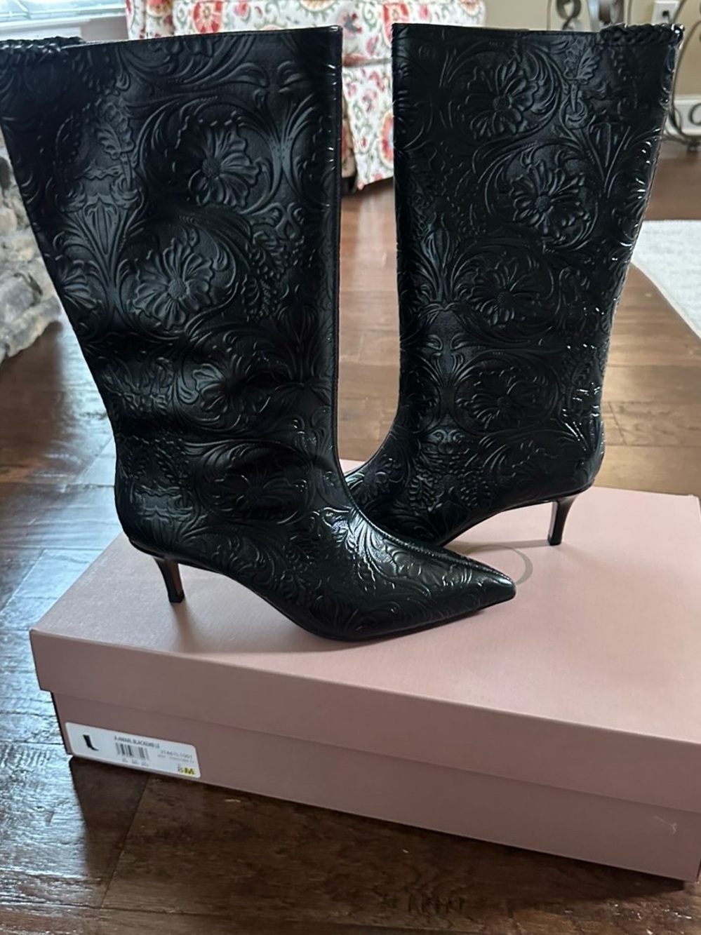 Franco Sarto Amari Floral Embossed Pointed
Toe Boot black size 8 New - Picture 12 of 15